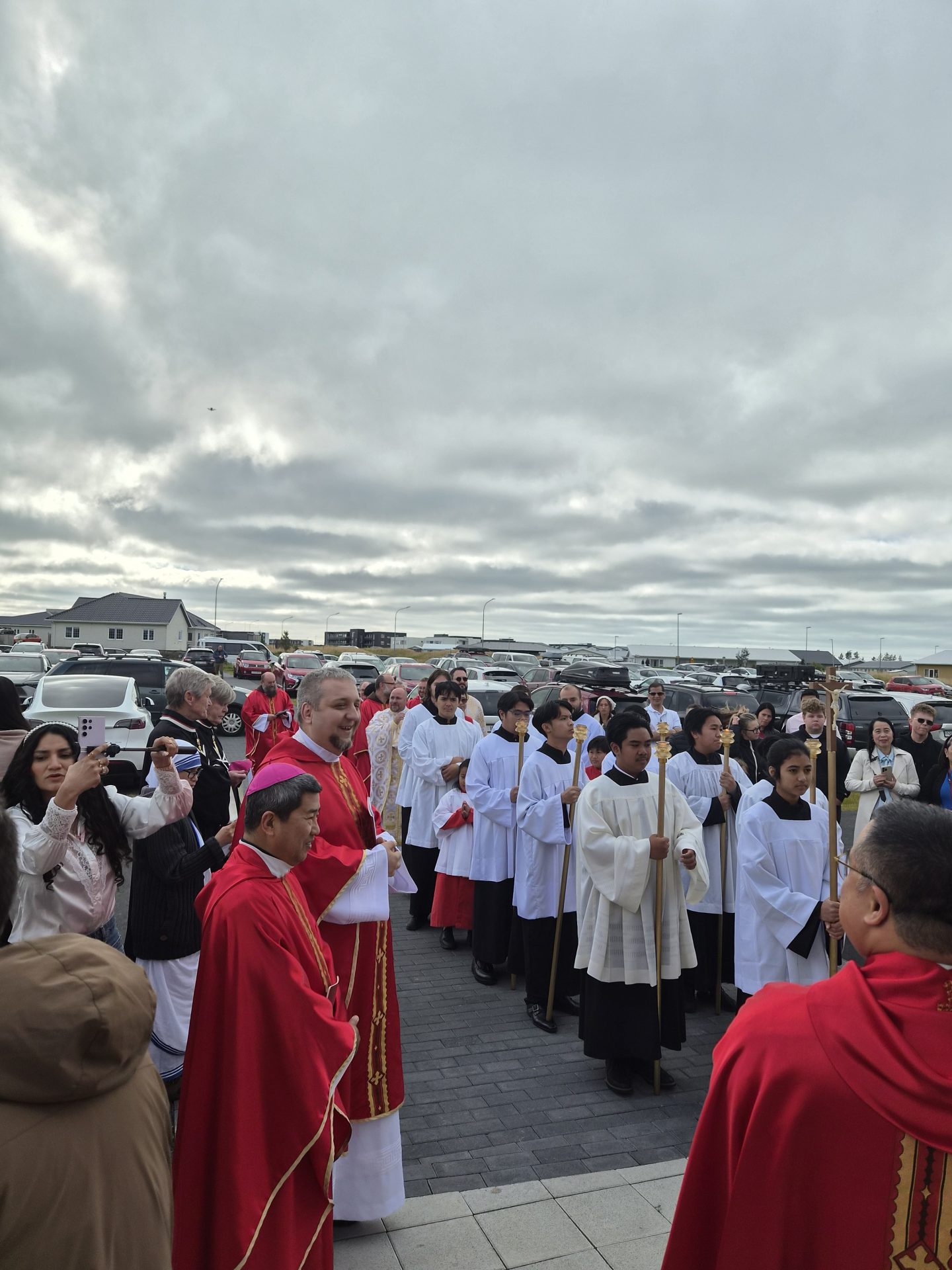 600 samledes til kirkindvielse på Selfoss