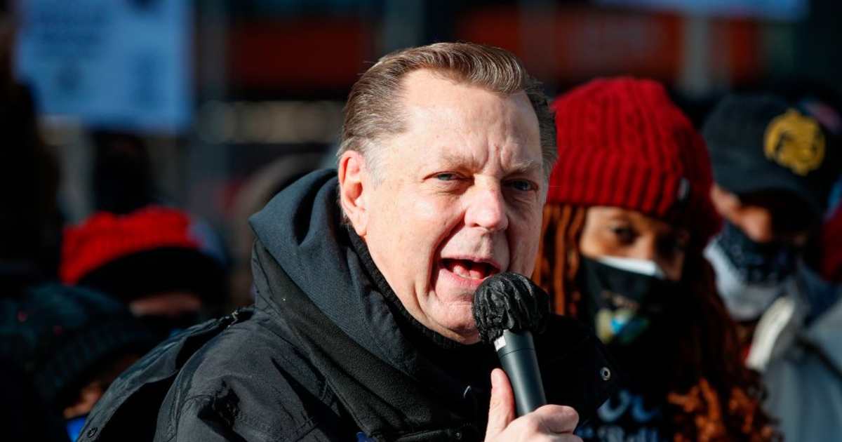 Chicago-prest tilbake i tjeneste etter overgrepsgransking
