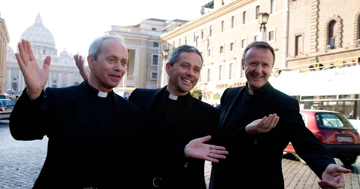 Irländska präster gör sacred music till sin tjänst