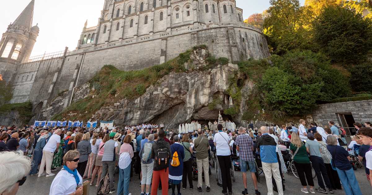 Lourdes väntar hundratusentals besökare under påvens besök