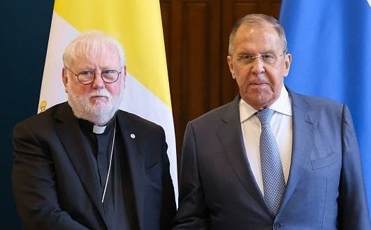 Moskova kehui ja epäili Pyhää istuinta samalla viikolla