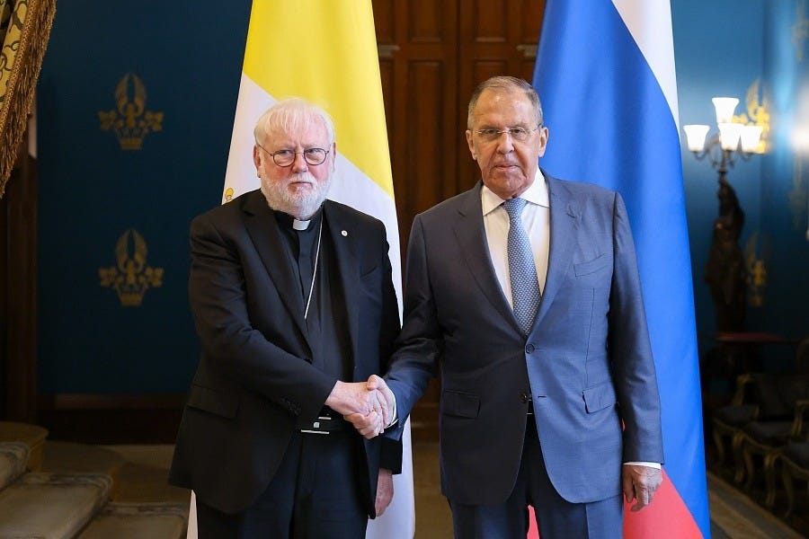 Gallagher kræver krigsstop efter Lavrov-møde i Moskva