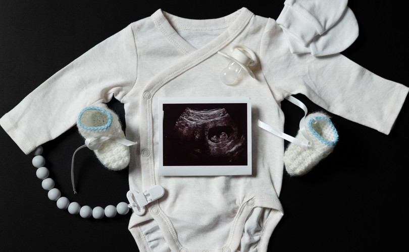 Valheellinen Instagram-ilmoitus sai aborttia juhlivia kommentteja